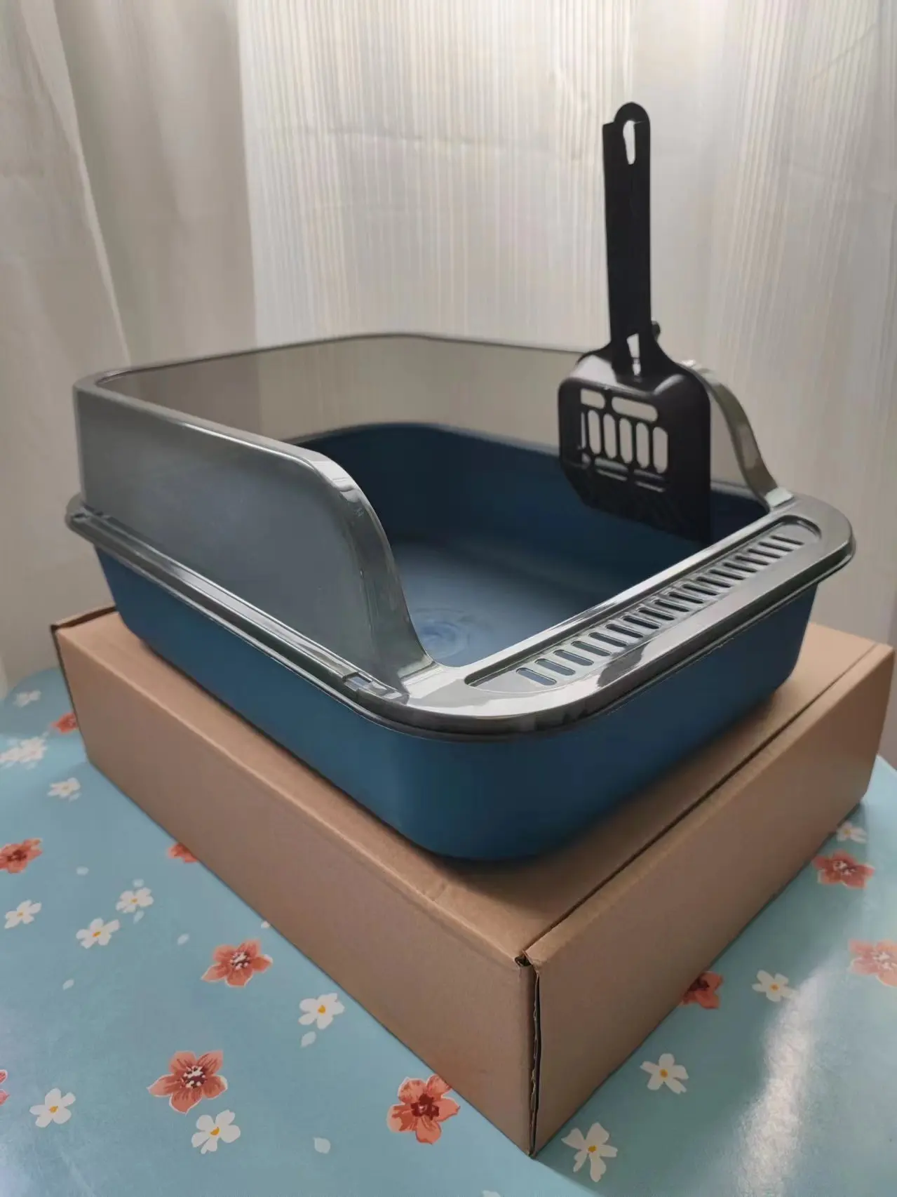 Cat Litter Box Set Large Fence Semi Enclosed Cat Litter Box Thickened Cat Toilet with Cat Litter Scoop Pet Supplies Cat Litter - Image 12